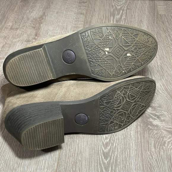 Me Too Zeus Suede Leather Heeled Ankle Boot Bootie Taupe Light Brown 7.5M - Picture 8 of 14